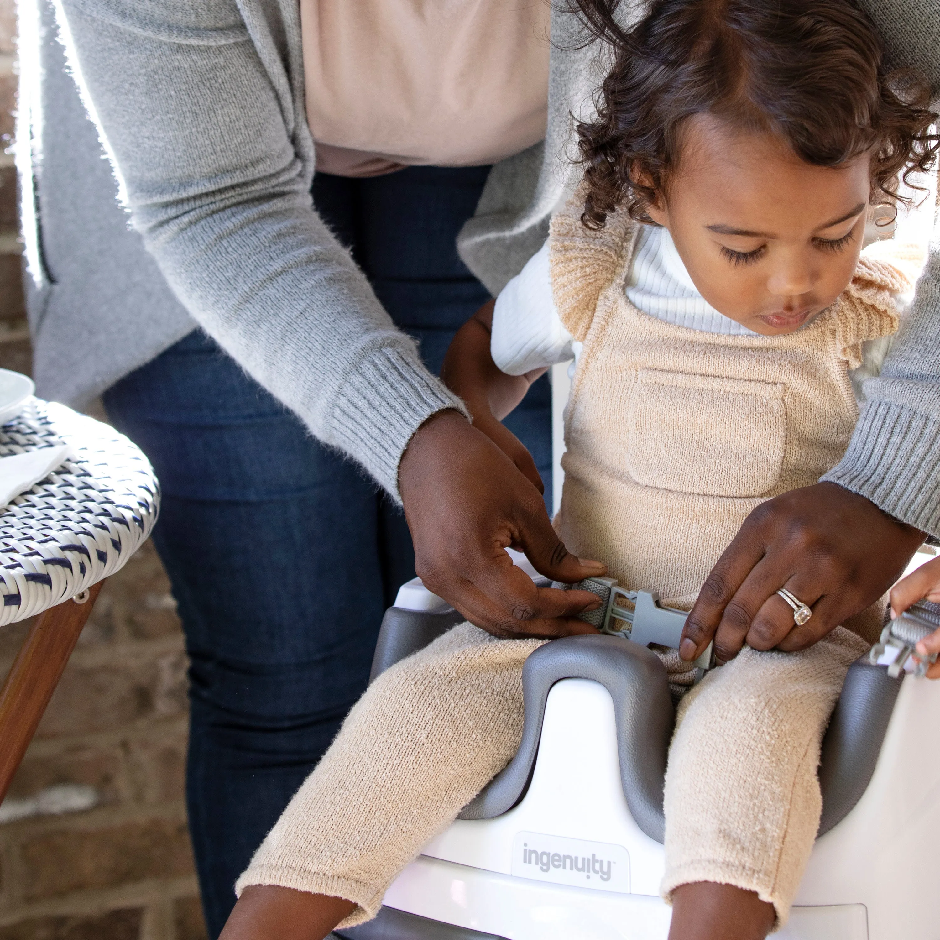 Ingenuity Baby Base 2-in-1 Booster Feeding and Floor Seat, Mist